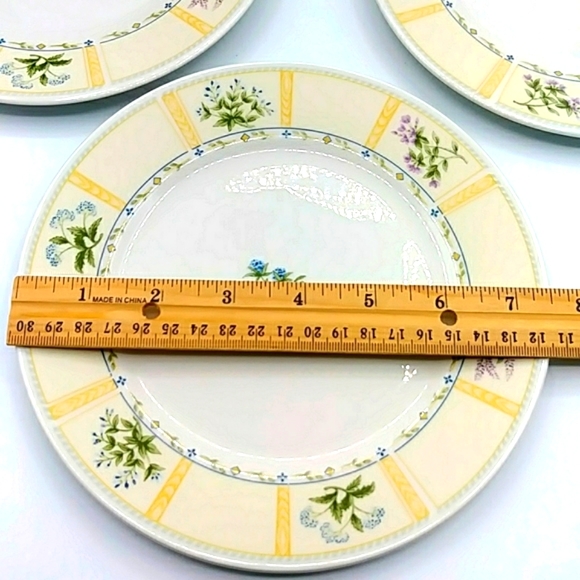 🍭HP! 4 Flowered Bouquet 7.5" plates. Lynns Fine China "Claryssa" - Picture 7 of 7